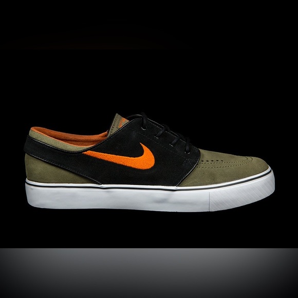 Nike Other - Nike SB Stefan Janoski Undefeated Olive